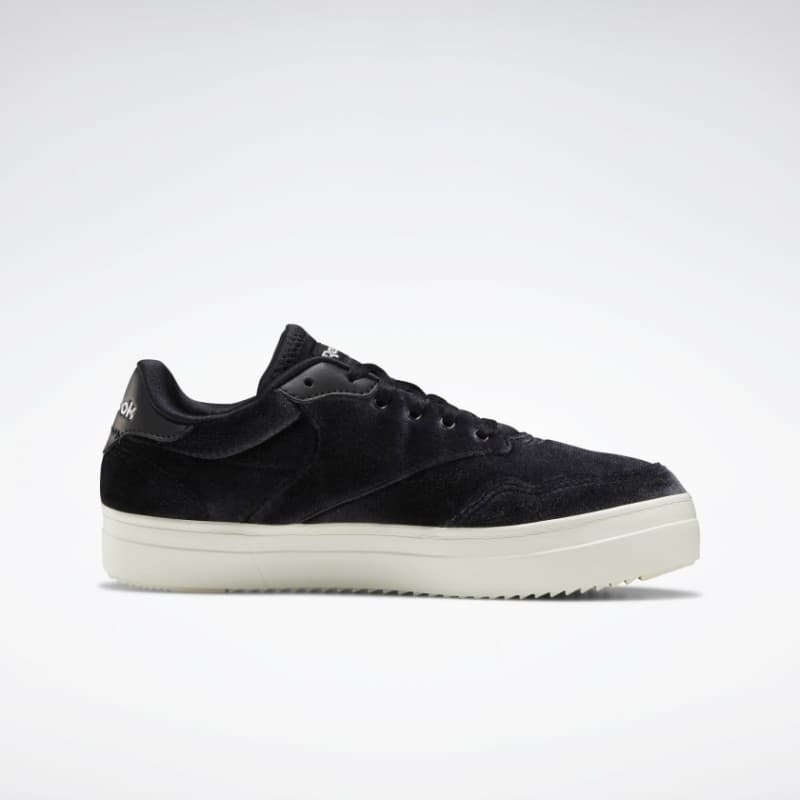 حذاء ريبوك رويال تيك للنساء لون أسود - Reebok Women's Royal Techque Shoes