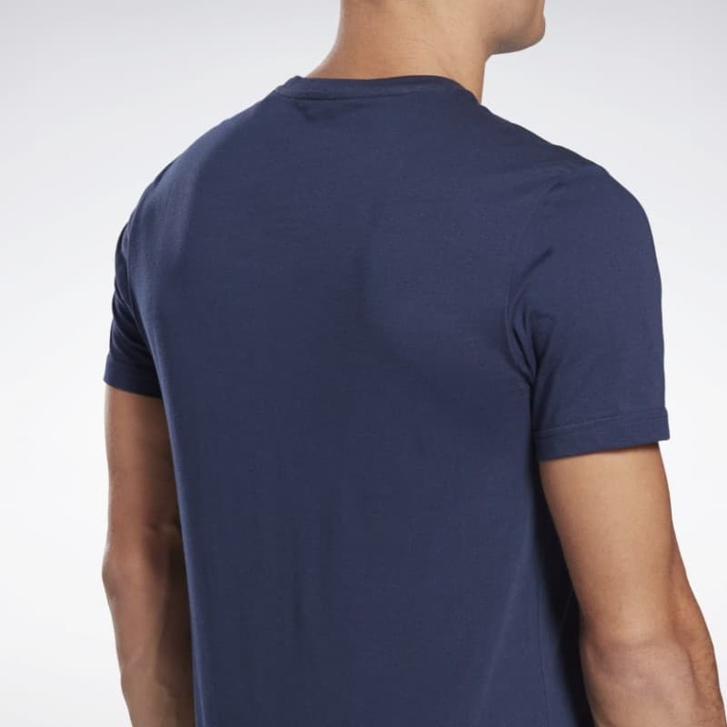 تيشيرت ريبوك جي اس لينر ريد للرجال لون كحلي - Reebok Men's GS Linear Read T-Shirt- Navy