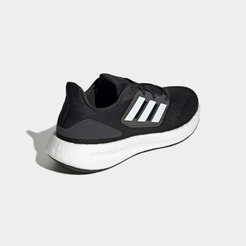 adidas Mens' Pureboost 22 Shoes - Black- حذاء اديداس بيور بوست 22 للرجال لون أسود ونعل أبيض