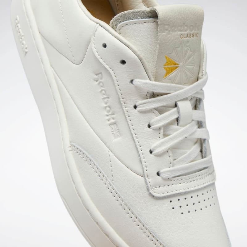 حذاء ريبوك كلوب سي كلن للنساء لون طحيني - Reebok Women's Club C Clean Shoes 
