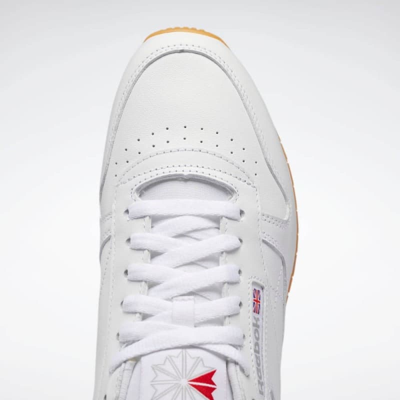 Reebok Unisex Classic Leather Shoes - حذاء ريبوك كلاسيك جلد للجنسين لون أبيض 