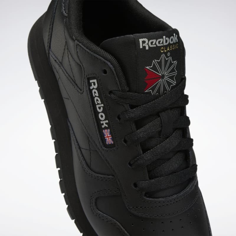 Reebok Unisex' Classic Leather Shoes- حذاء ريبوك كلاسيك ليذر للجنسين لون أسود