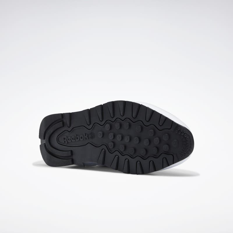 Reebok Unisex Classic Leather Shoes- حذاء ريبوك كلاسيك ليذر للجنسين لون أبيض