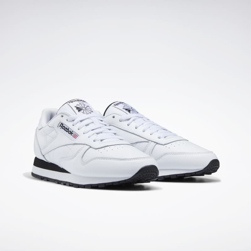 Reebok Unisex Classic Leather Shoes- حذاء ريبوك كلاسيك ليذر للجنسين لون أبيض