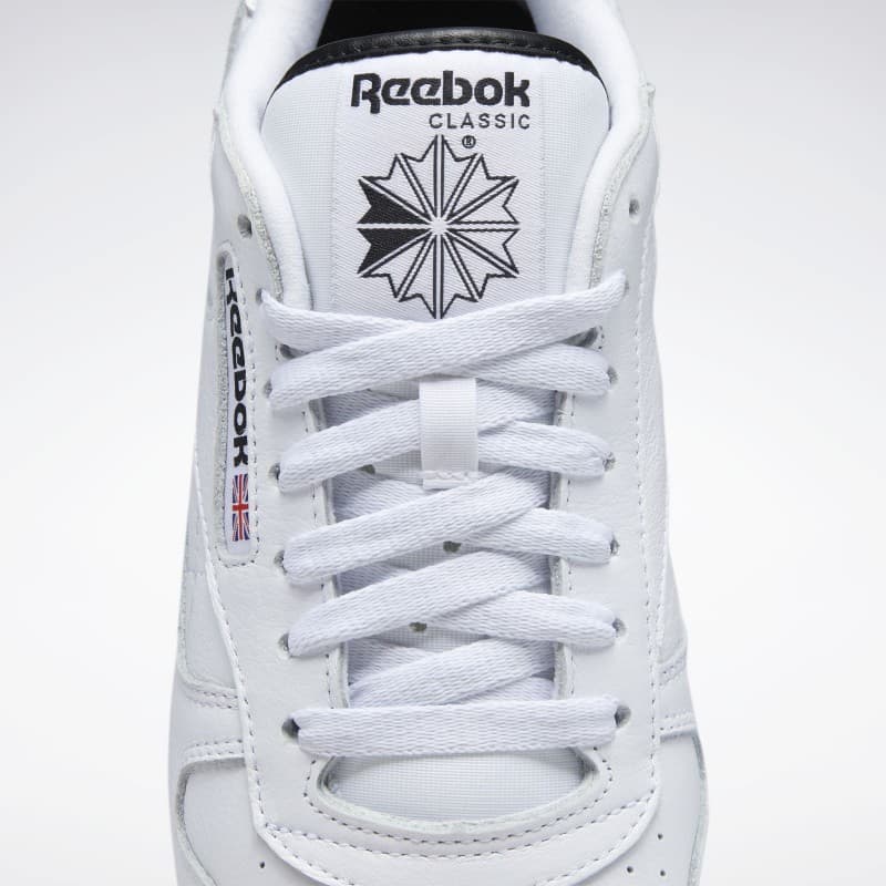 Reebok Unisex Classic Leather Shoes- حذاء ريبوك كلاسيك ليذر للجنسين لون أبيض