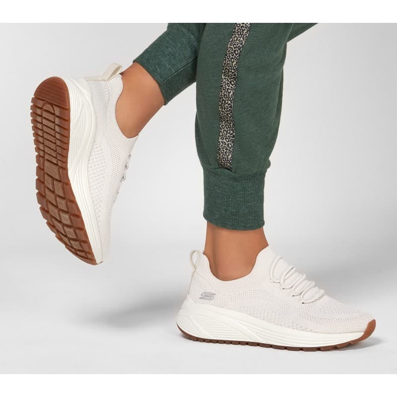Skechers Women's BOBS Sport Sparrow 2.0 - Allegiance Crew Shoes  - حذاء سكيتشرز بوب سبورت سبارو 2.0 للنساء لون أوفوايت