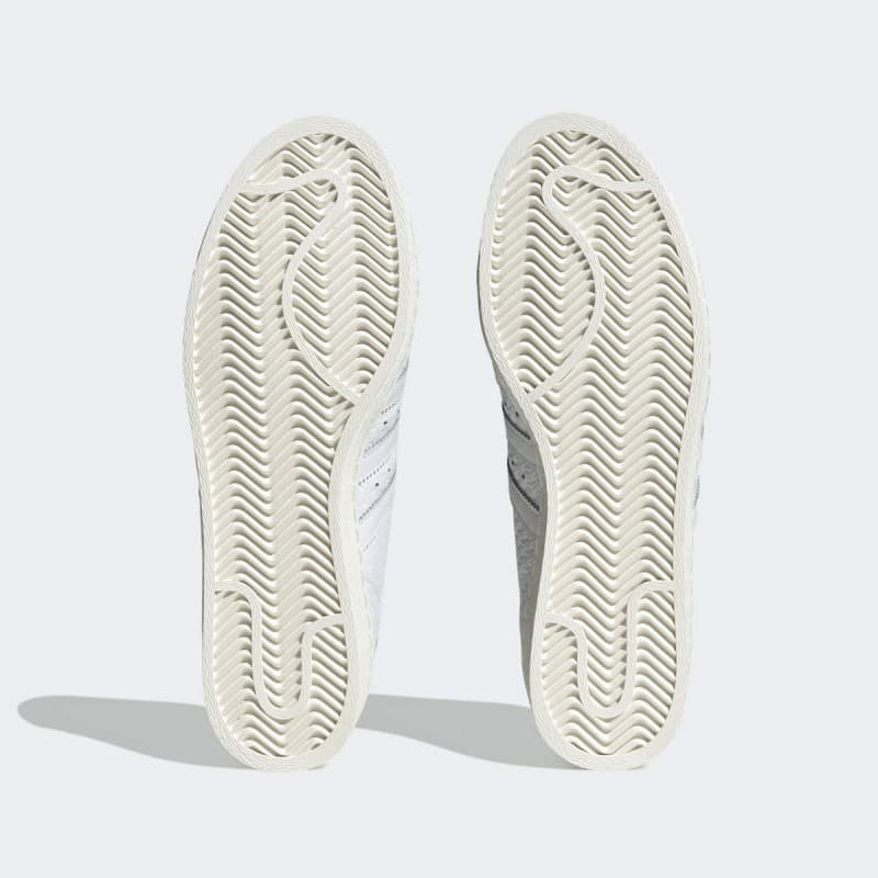 adidas Superstar 82 Shoes - حذاء اديداس سوبر ستار 80 للرجال لون أبيض 