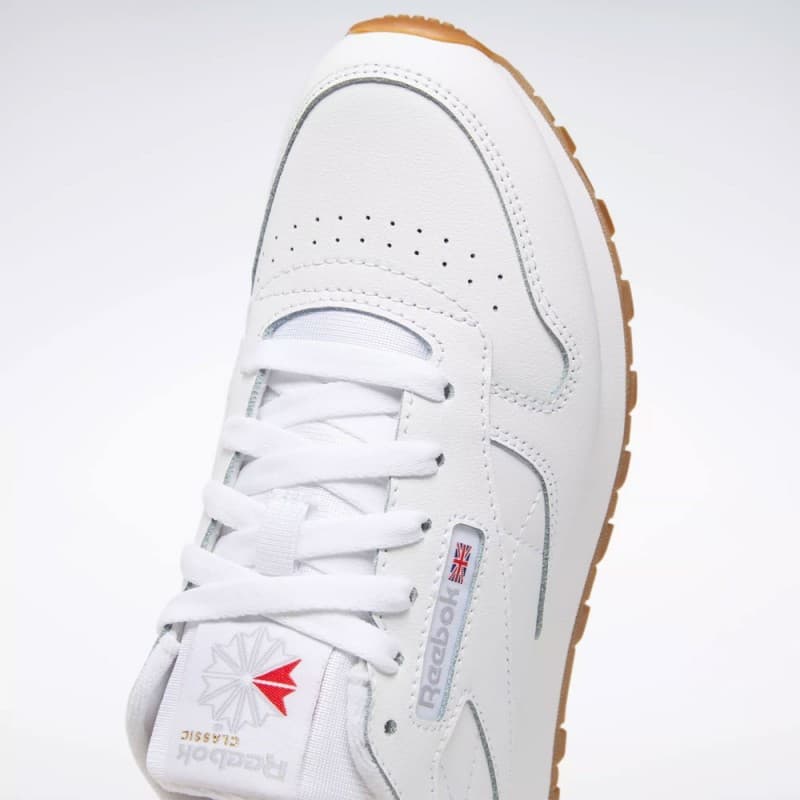 Reebok Classic Leather Shoes - Grade School- حذاء ريبوك كلاسيك ليذر لون ابيض