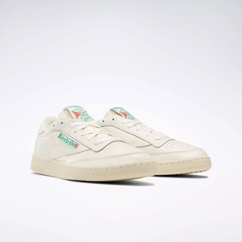 Reebok Unisex' Club C 85 Vintage Shoes - Chalk- حذاء ريبوك كلوب سي 85 فانتيج للجنسين لون أبيض طحيني