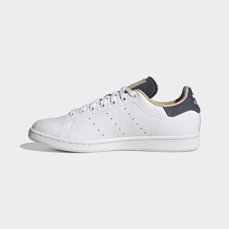 adidas Unisex Stan Smith Shoes - White- حذاء اديداس ستان سميث للجنسين لون أبيض 