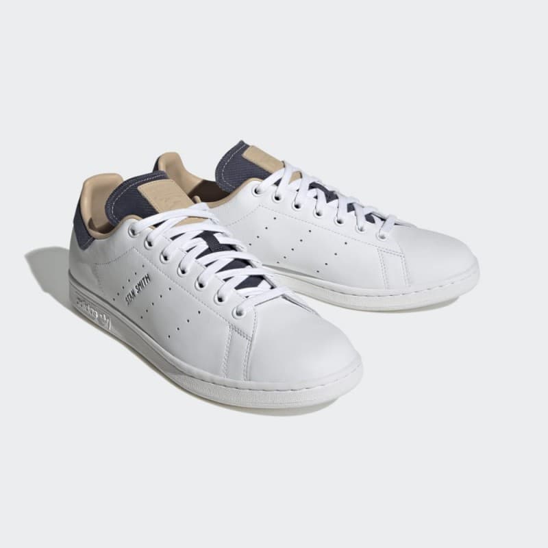 adidas Unisex Stan Smith Shoes - White- حذاء اديداس ستان سميث للجنسين لون أبيض 