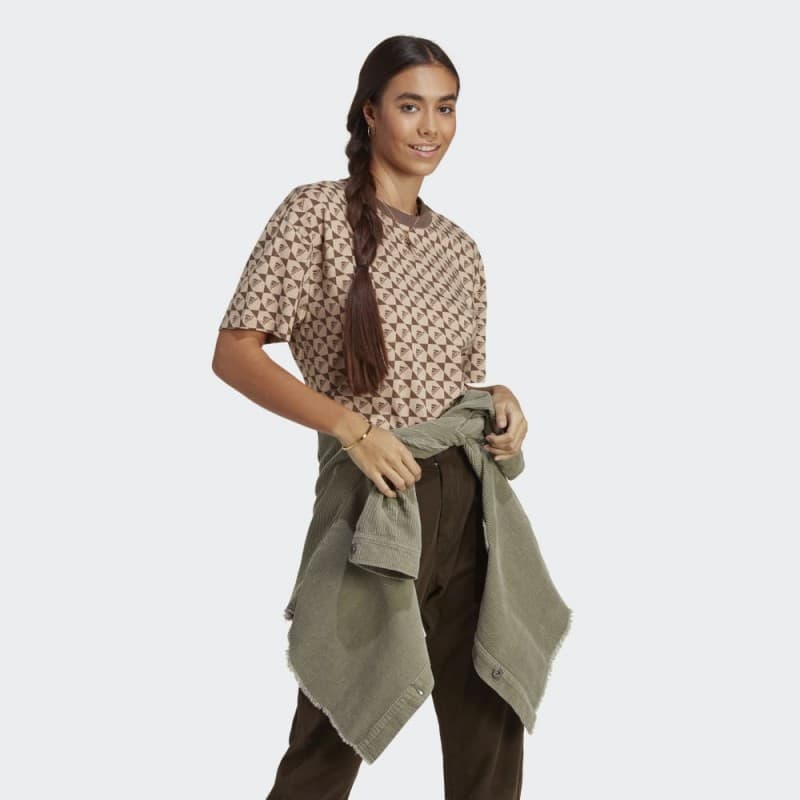 adidas Womens' ALL SZN x Logomania T-Shirt - تيشيرت اديداس اول اس زد ان اكس لوجومينا للنساء لون بني 