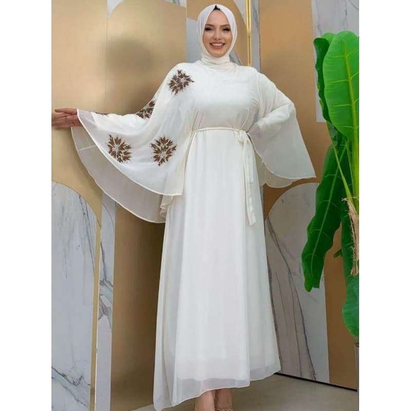 عباية للنساء لون أبيض