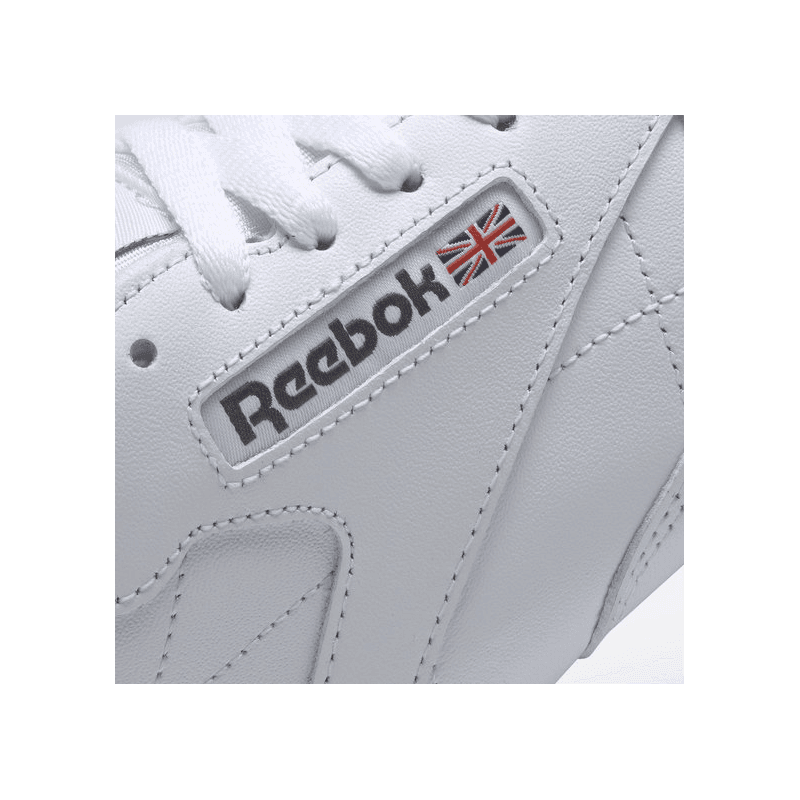 Reebok Men's Classic Leather Shoes - حذاء ريبوك كلاسيك جلد للرجال لون أبيض 