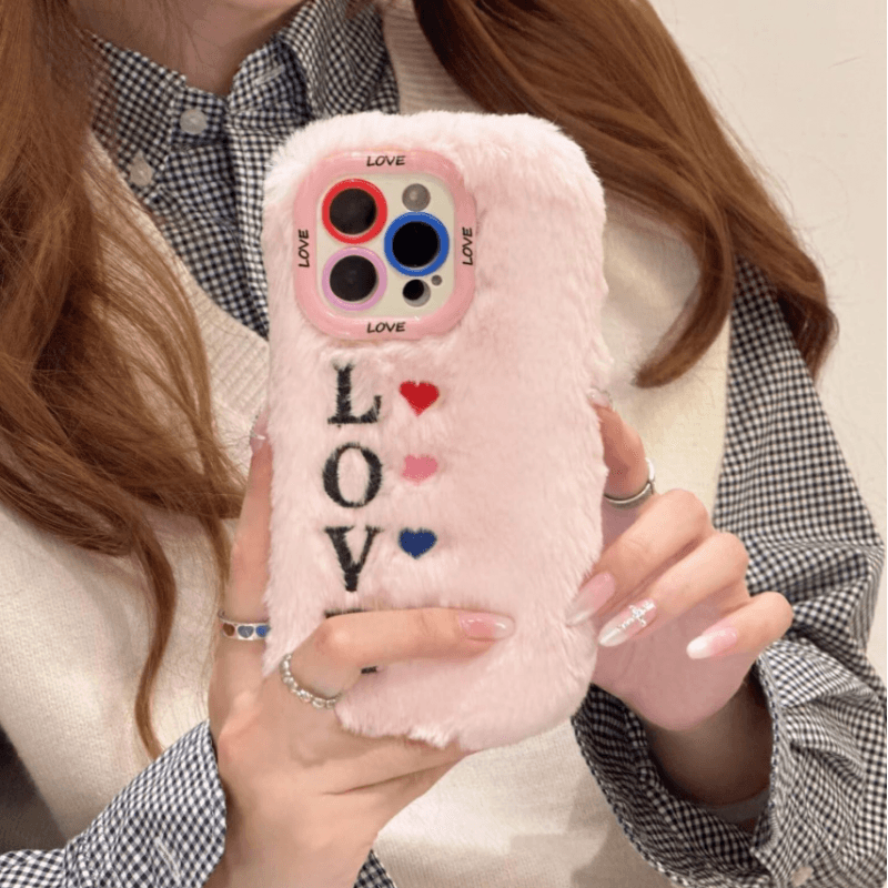 كفر فرو ايفون 14 برو ماكس LOVE لون زهري