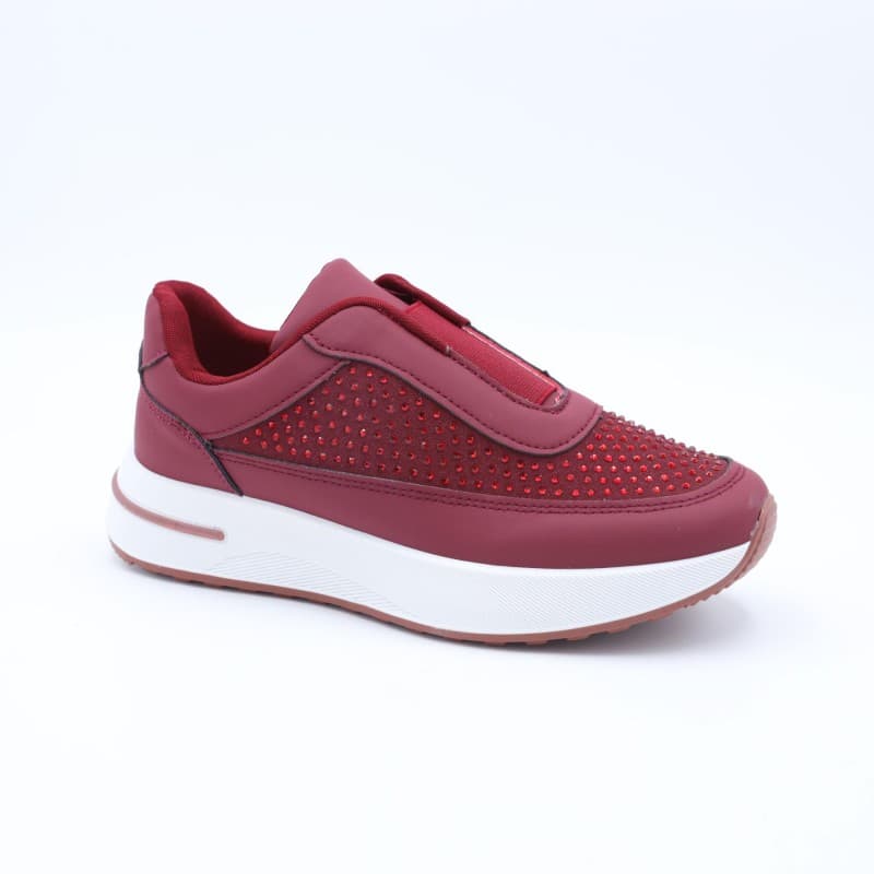 حذاء رياضي بنعل مريح وعملي للنساء لون أحمر