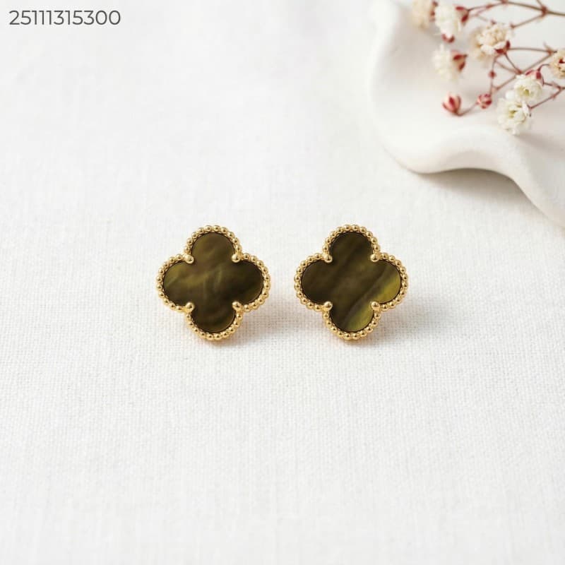 15mm earrings لون بني