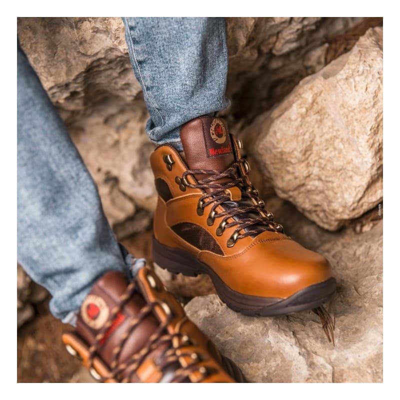 New Land Hebron Men's Bustar