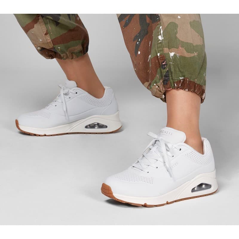 حذاء سكيتشرز أونو ستاند أون اير للنساء لون أبيض - Skechers Women's Skechers Uno Stand On Air Shoes