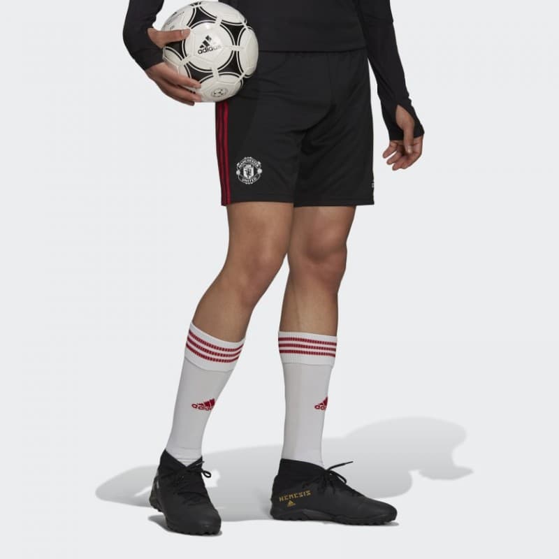شورت موفيس تي ار من اديداس للرجال شورت رياضي للرجال لون أسود adidas SUPERSTAR VEGAN Shorts