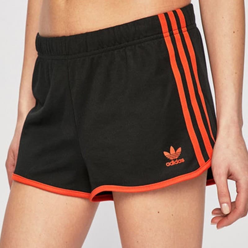 adidas Womens' 3-Stripes Shorts- شورت اديداس بتصميم ثلاث خطوط للنساء لون أسود