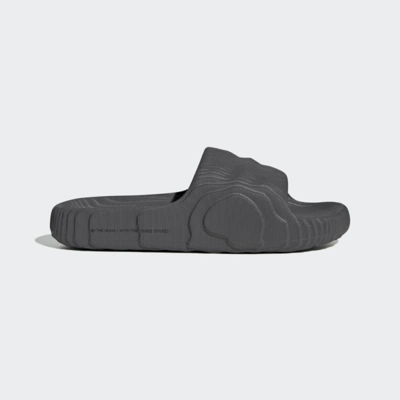شبشب اديليت 22 من اديداس للرجال لون رمادي غامق adidas ADILETTE 22 Shoes