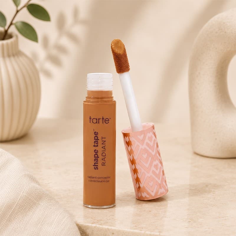 كونسيلر شيب تاب من تارت tarte Tape Radiant Medium Coverage Concealer 47h tan-deep honey By TARTE 10 ML